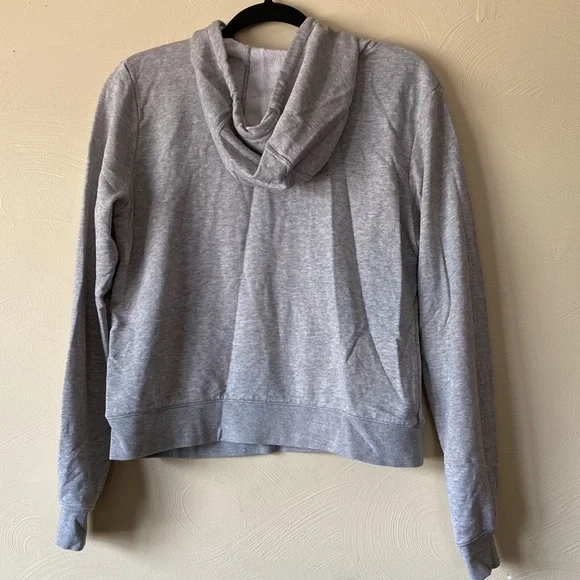 Woman’s medium gray Nike crop hoodie - Picture 4 of 4